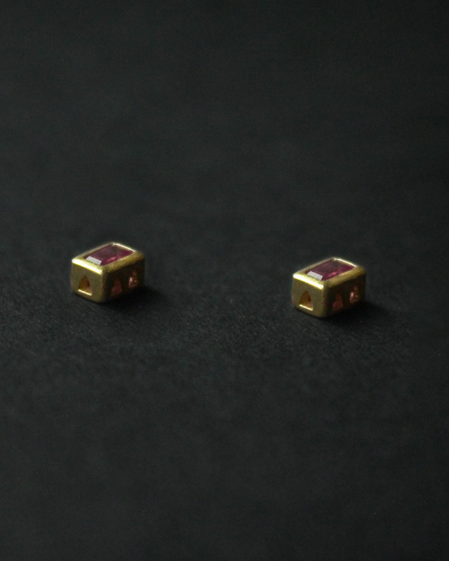 TEMPLE EARRINGS - RUBY