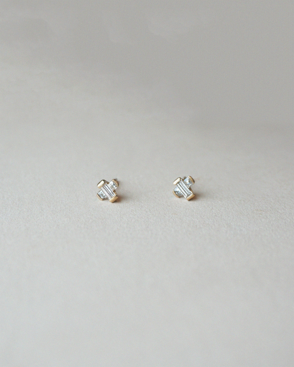 SUPERPOSITION EARRINGS